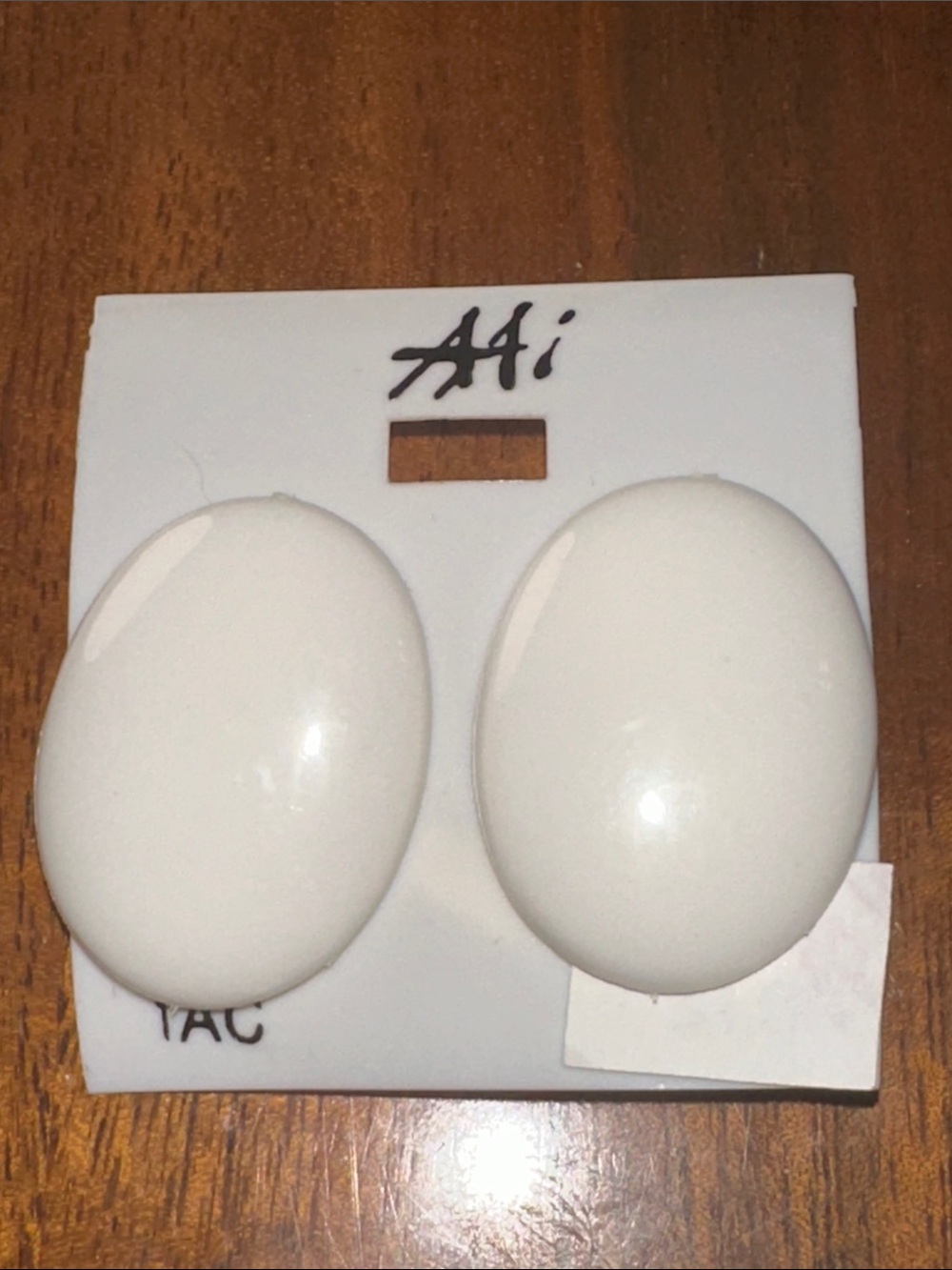 Vintage 70s/80s New on Card White Oval Plastic Post Earrings